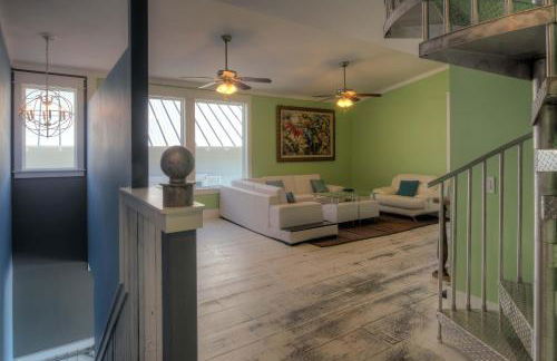 Making Waves - Huge Heated Beachfront Pool & Hot Tub! Best In Pcb! - Foto 35