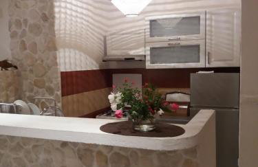 Apartments-Estate under the Paintbrush - Photo 53