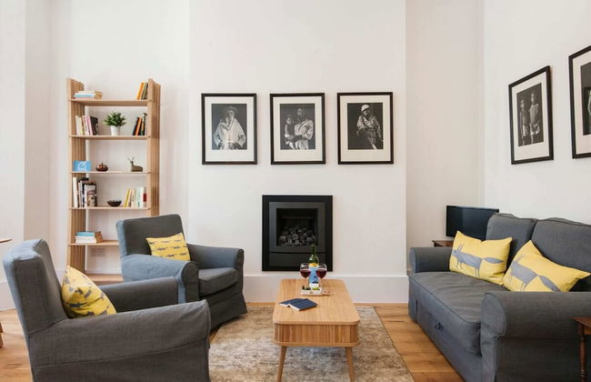 The Stunning Philbeach Garden Apartment - Photo 19