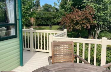 2 bedroom chalet in Chwilog on the Llyn Peninsula - Photo 2