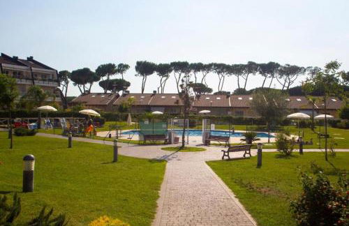 Relaxing Apartment With View - Photo 23