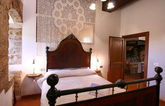 Historic Castle With View - Photo 4