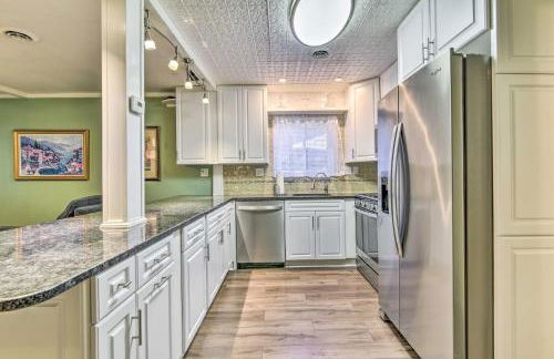 Pet-Friendly Taylor Home with Backyard Oasis! - Foto 8