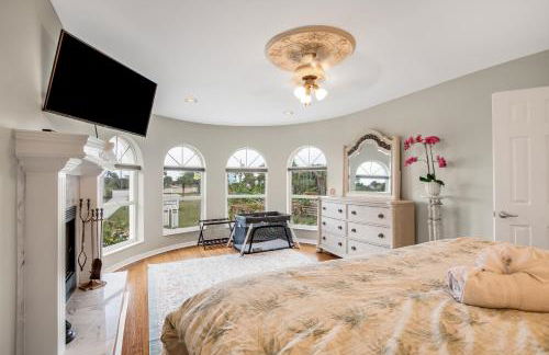 Castle, pvt pool, hot tub, beach, mini-golf, dock, fishing, ping pong - Foto 44