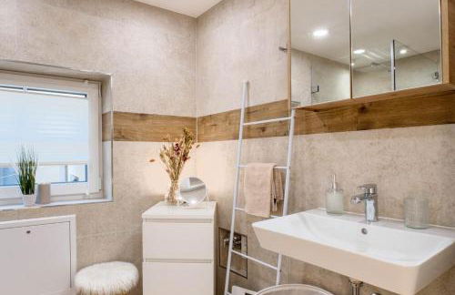 Alpenloft mit Garten & BBQ am Chiemsee by Dollop Living - Foto 22