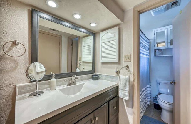 Kerrville Hidden Gem With Firepit and Grill - Great Location - Foto 28