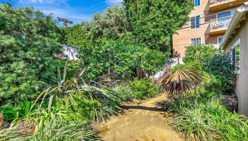 Charming 2BR 2BA Los Angeles Home with Character - Foto 4, Garden