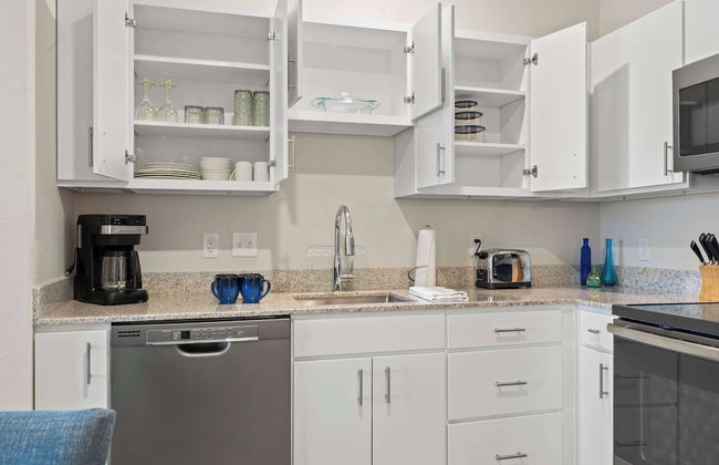 WaterWalk Extended Stay by Wyndham Kansas City - Overland Pk - Photo 33