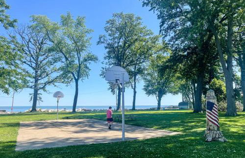 Rye Beach Family Cottage - Photo 21