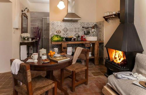 LEscala-Ventalló. Cosy WiFi Rooftop terrace EG - Foto 1