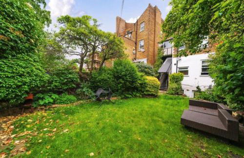 Stylishly Designed Private Home in Central Windsor - Foto 34