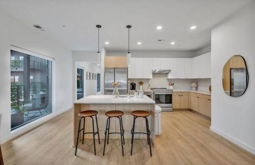 HUGE downtown corner unit- Pool-Gym-Walk 2 Broadway - Foto 11