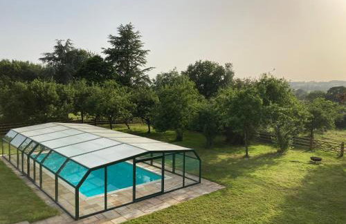 Large House On Farm With Own Heated Pool, As Seen On BBC TV - Photo 1