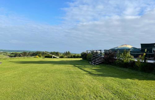 Orange Yurt With Hot Tub- Sleeps 3, Parking & Pets - Foto 60