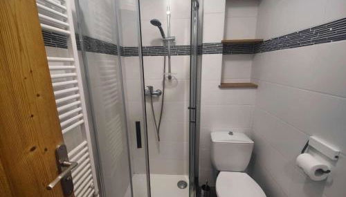 Charmant studio 19m², idéal 3 pers, avec terrasse et parking, proche commerces et navette ski - FR-1-342-307 - Foto 4