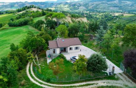 Villa immersa nei campi - Foto 1