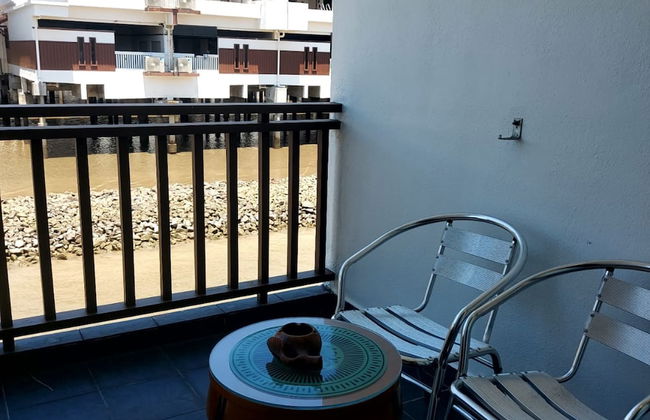 Deluxe Lower Water Chalet Private Unit - Foto 7