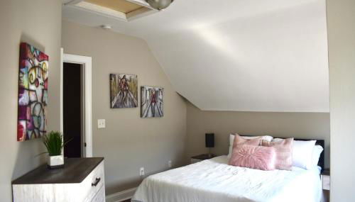 Urban Oasis 4BR Industrial Apartment - Foto 3