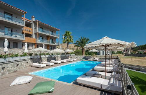 Alysos Luxurious Apartments - Photo 12