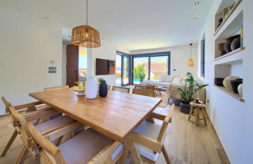 Villa Viverum with heated salt water pool - Photo 40