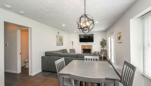 Lark Meadow Retreat Sleeps 10 - Foto 2