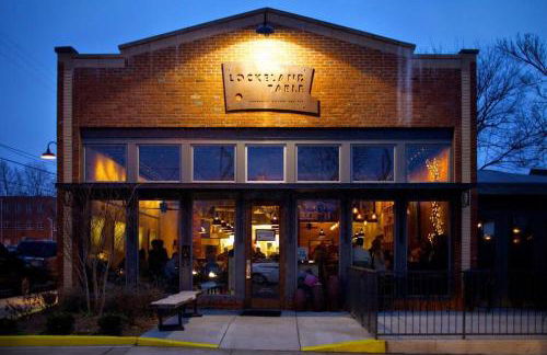 Dreami Stays East Nashville - 2BR Retreat with Cozy Patio and Mini Golf - Foto 41