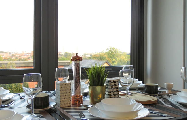 Tudors eSuites City Centre Apartment - Foto 7