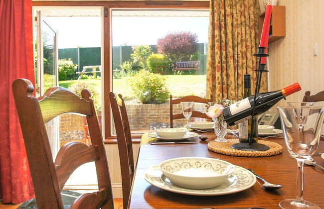 Dean Court Garden Parking by Brighton Holiday Lets - Foto 8