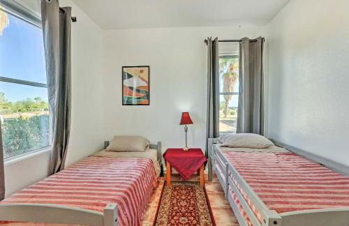 Cozy and Relaxing Eloy Apartment with Pool Access - Foto 17
