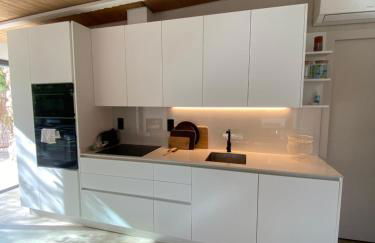 Bond beach village - Photo 21