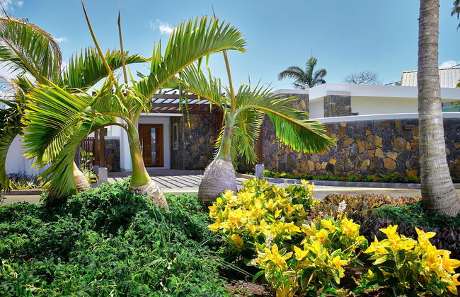 Corail Bleu Private Pool & Garden Villas with LOV - Photo 21