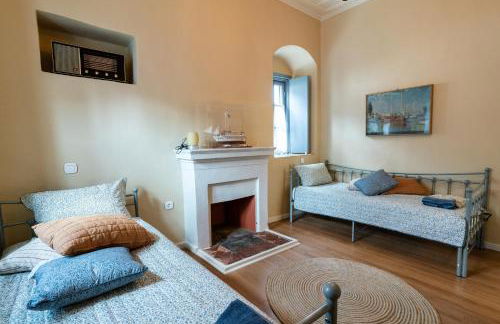 ENGLEZENA'S GUESTHOUSE - Photo 18