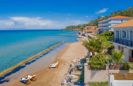 Villa Elizabeth - Seafront Classic Villa! - Foto 16