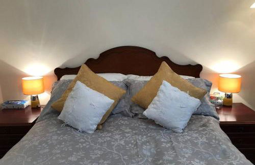 Tranquil Welsh Mountain Gem, Abertillery, Wales - Foto 12