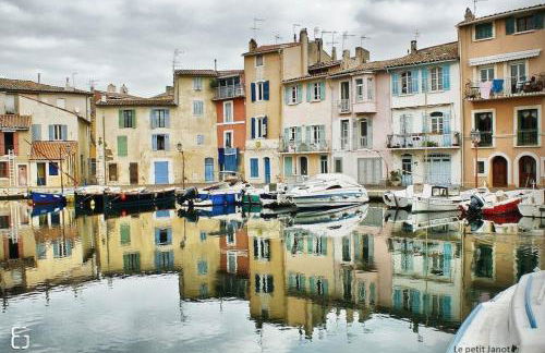 Le Refuge Mistralien - free Parking - WiFi - Cuisine - Foto 20