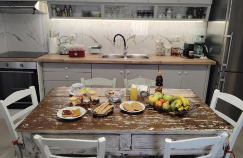 Minfot Local House - Photo 27