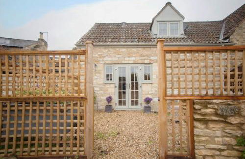 STABLES Stylish comfortable peaceful cottage with parking and outdoor space - Photo 40