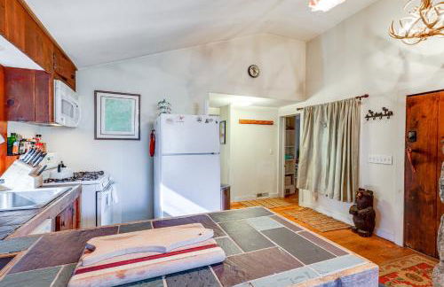 4 Mi to Stratton Mountain Resort! Cabin with Hot Tub - Foto 8