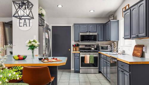 Petoskey Falls Escape-Hot Tub/Dogs/Petoskey/Boyne - Photo 3