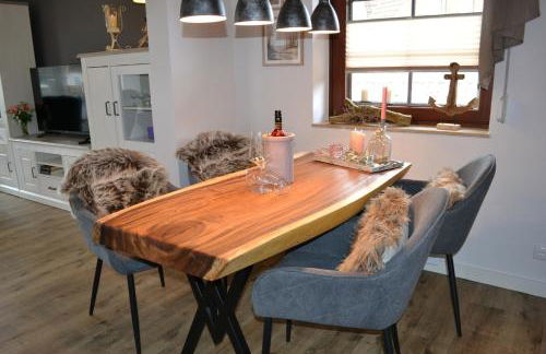 Kernsaniertes Ferienhaus direkt hinterm Nordseedeich NW - Foto 2