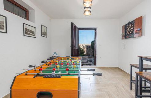 Stunning Home In Prizna With Wifi - Photo 4