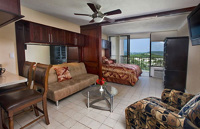 Sapphire Village Resort - Photo 2