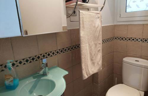 Vistas al mar y garaje cerca de BCN - Photo 23