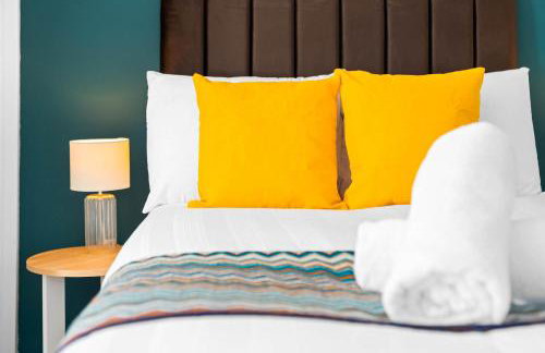 3 Bedroom House - Garden - Parking - Interior Designed - Netflix - Wifi - 52H - Foto 33