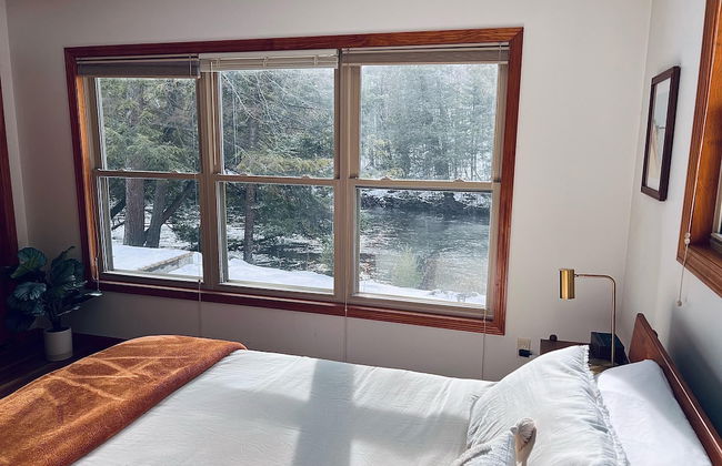Firefly Lodge! Boardman River! Hot Tub! Woodstove! - Foto 41