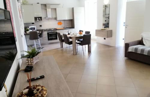 BELLAGIO DREAMS APT, pool, with private garden, near lake - Foto 20