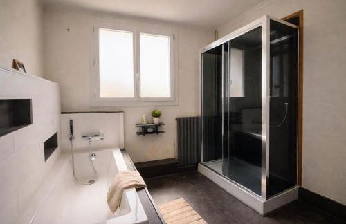 Gîte du RELAI du Château - Parc Oriental - Puy du Fou - Foto 7