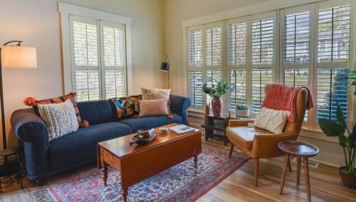 Charming Granville Home with Porch - Walk Downtown! - Foto 1