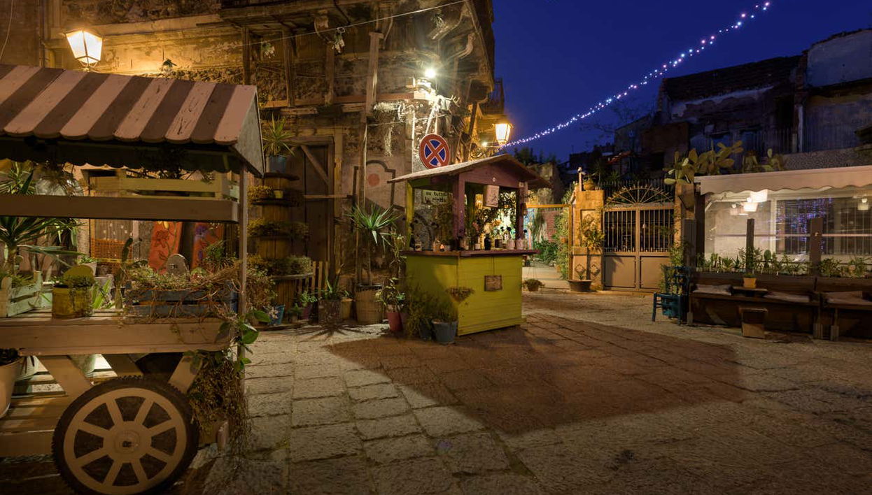 Baladez-vous dans le quartier pittoresque de San Berillo