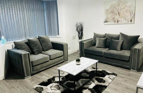 Beautiful and Homely 3 Bed House With FREE Parking So Close To Man City and City Centre - Foto 4